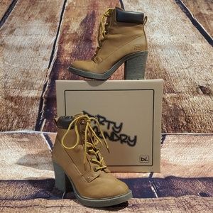 Super Cute Heeled "Construction" Boots